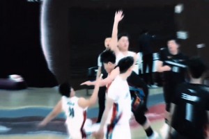 内蒙师大冲击力十足上演蛮牛冲撞2+1！